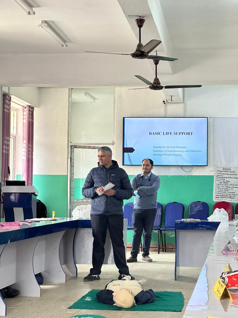 वेसिक लाइफ सपोर्ट र प्राइमरी ट्रमा कियर तालिम